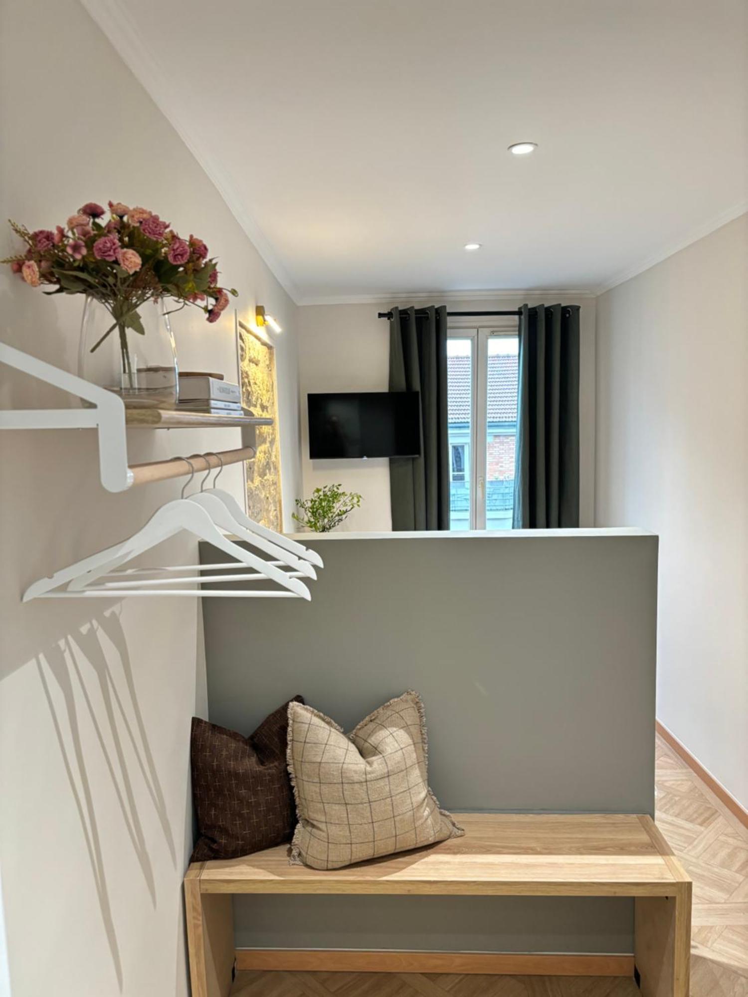 Urban Goncourt Hotel
